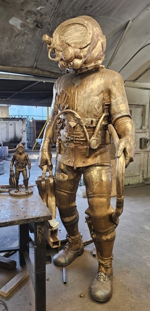Siebe Gorman 8 foot Sculpt by #GregPolutanovich 