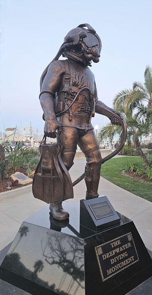 Siebe Gorman 8 foot Sculpt by #GregPolutanovich 