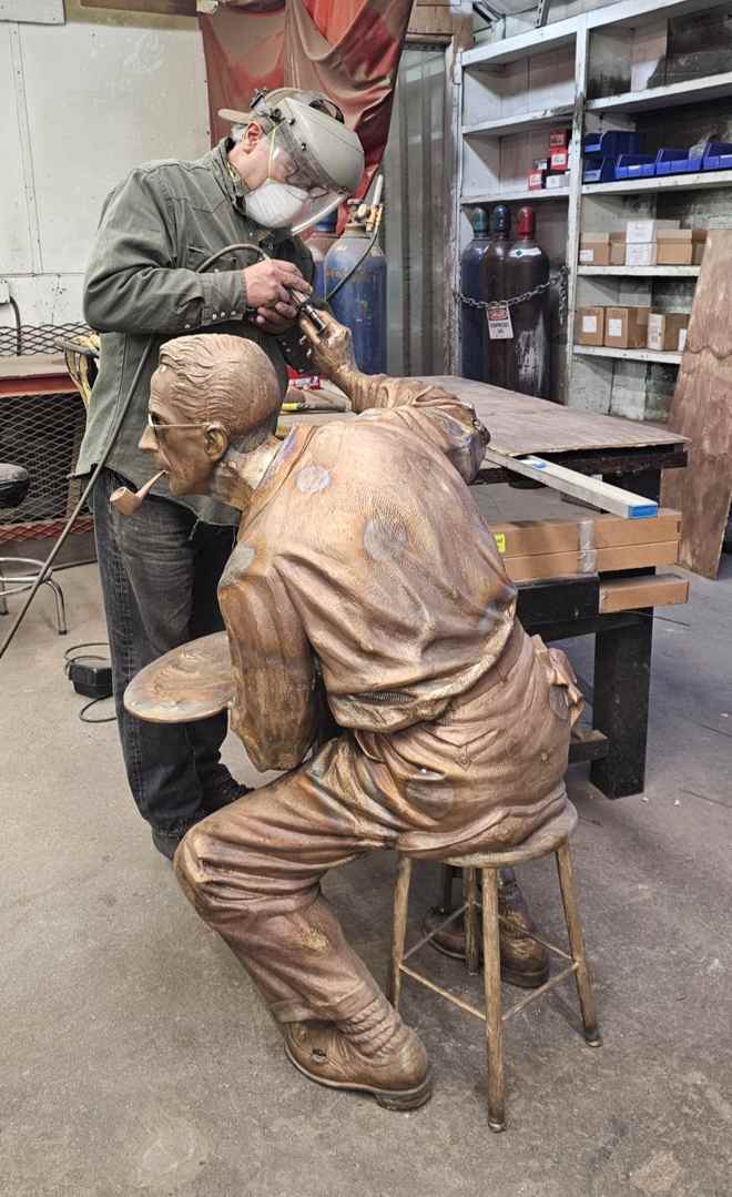 Statue by #GregPolutanovich