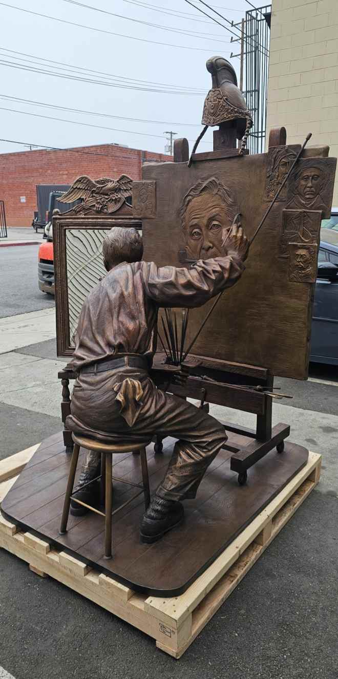 Statue by #GregPolutanovich